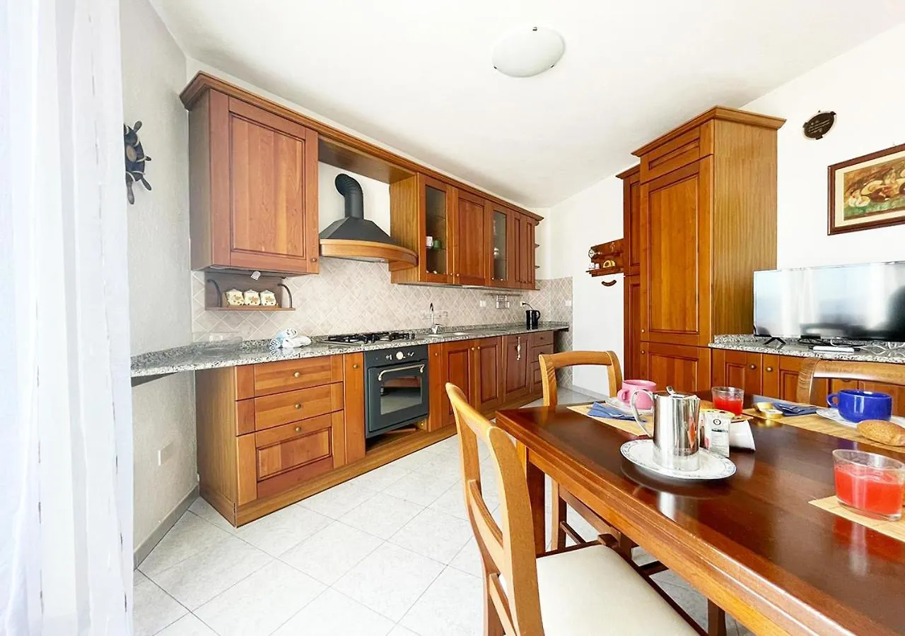 Pgs Immobiliare Srls Supramare Quadrilocale Con Balcone Vista Mare E Parcheggio Privato La Maddalena Apartment